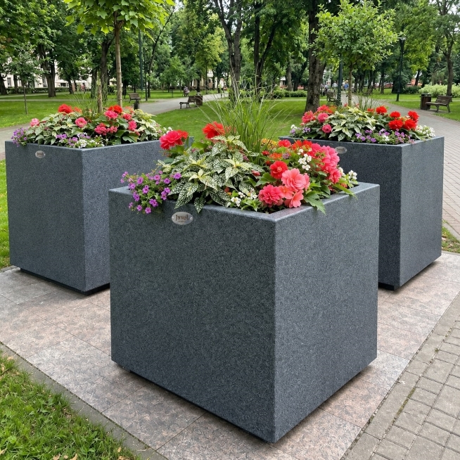 Вазон уличный квадратный ВУКП-1200